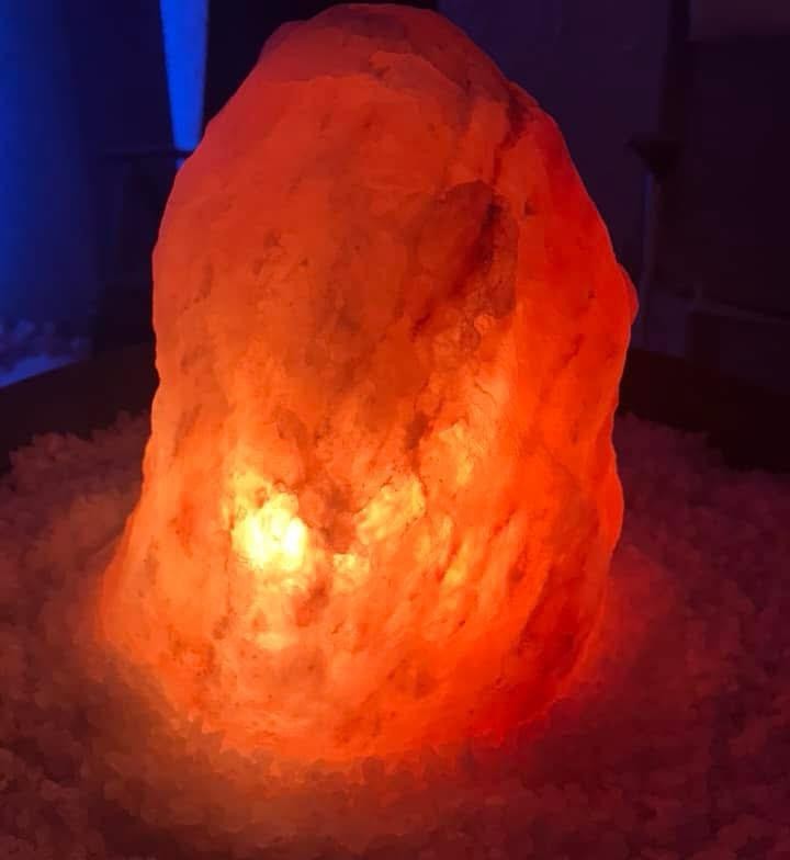 Salzstein-Lampe in der Salzgrotte Feldkirchen